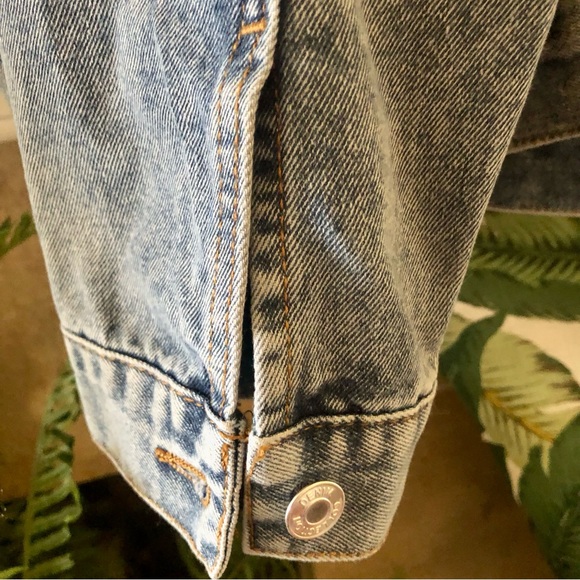 NWT! Denim Vintage Stonewashed Embellished Pearl Rhinestone Coat 2X - Picture 8 of 13